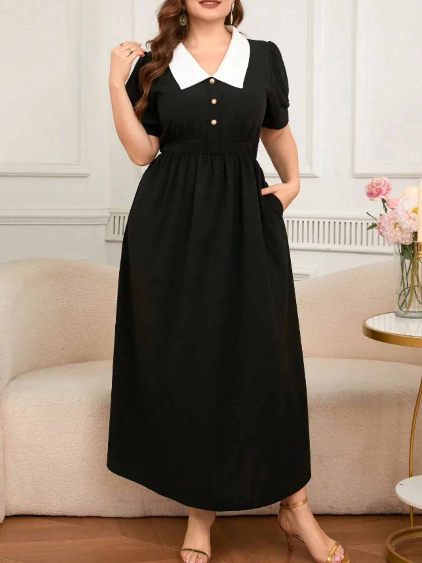 Plus Size Contrast Collar Short Sleeve Dress - Blushé Belle