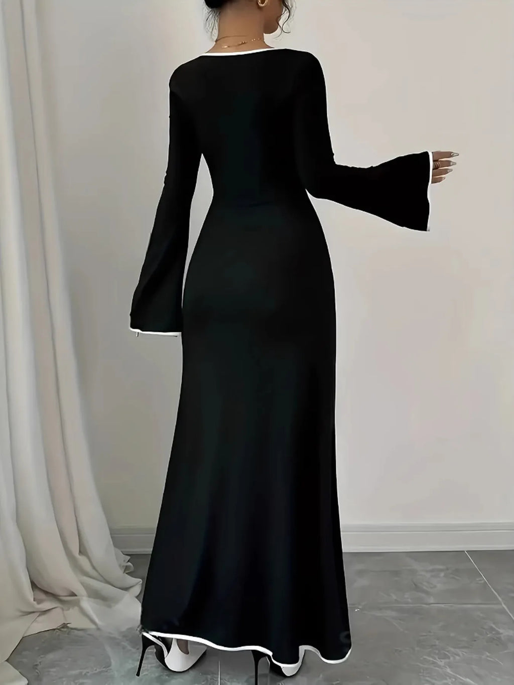Plus Size Contrast Trim Square Neck Long Sleeve Maxi Dress - Blushé Belle