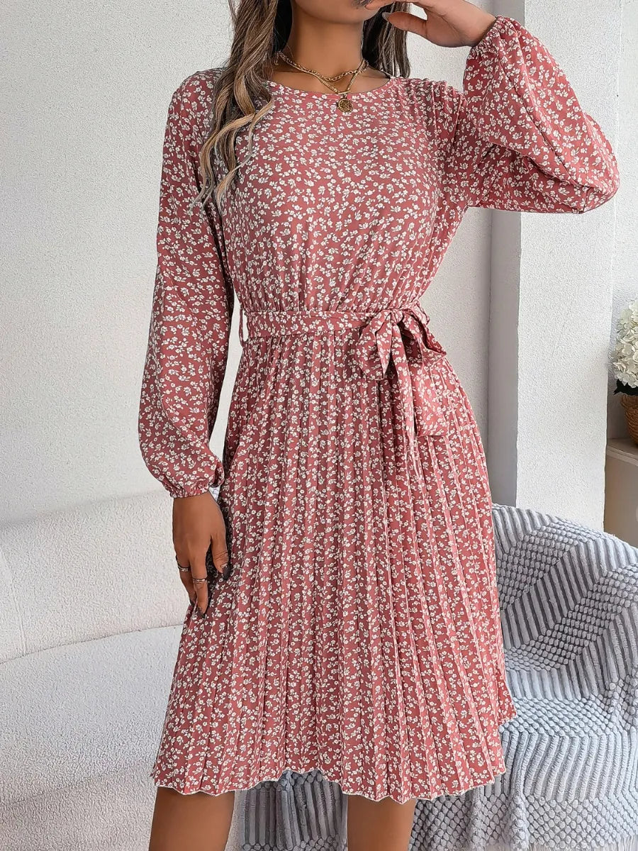 Ditsy Floral Tie Waist Pleated Dress - Blushé Belle