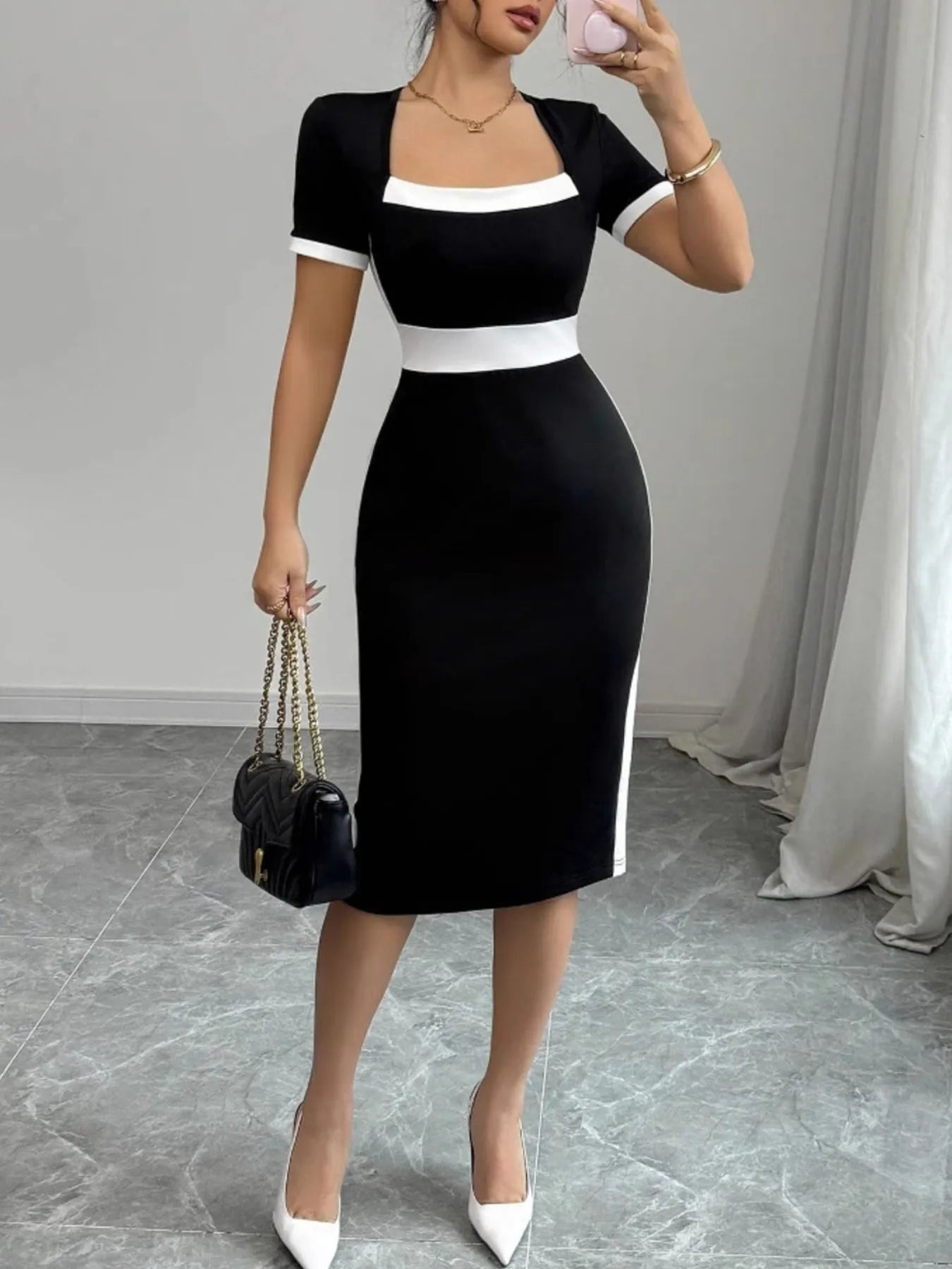 Two-Tone Short Sleeve Bodycon Dress - Blushé Belle