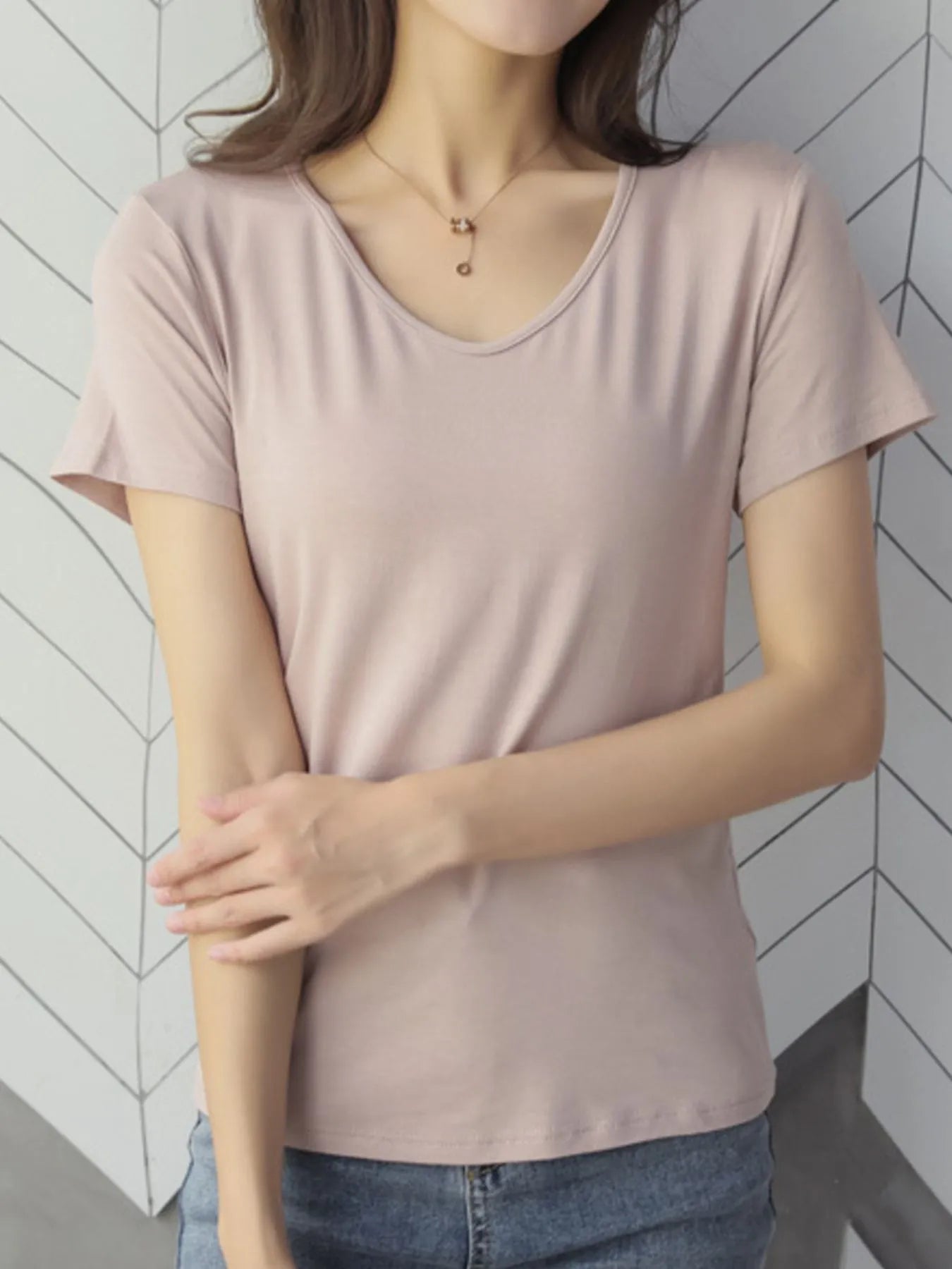 V-Neck Short Sleeve T-Shirt - Blushé Belle