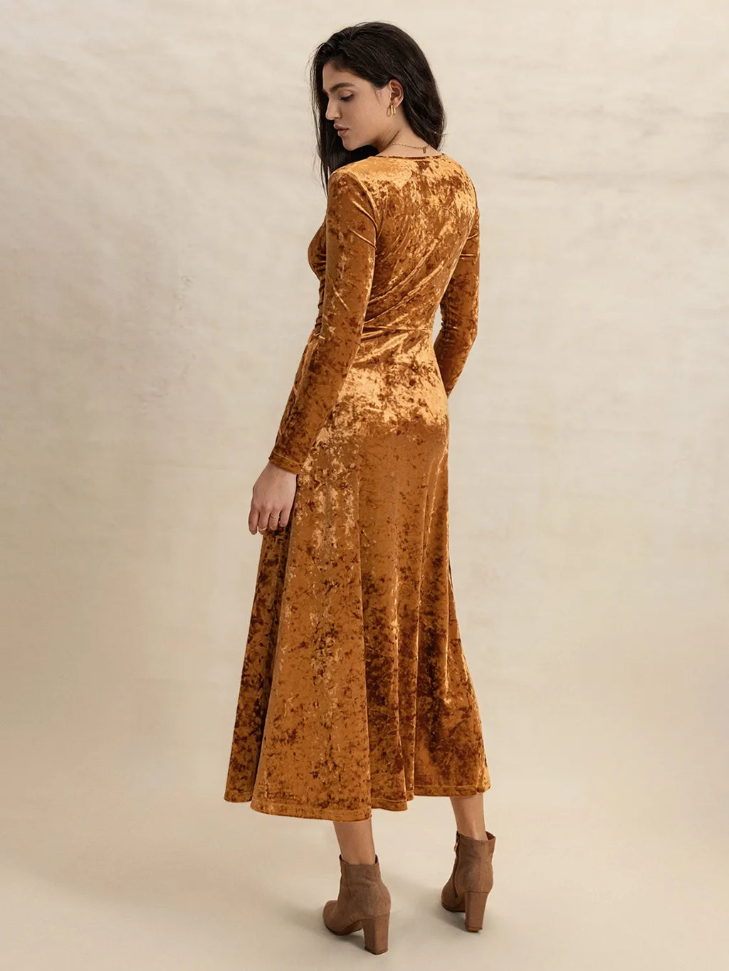 V-Neck Long Sleeve Midi Dress - Blushé Belle