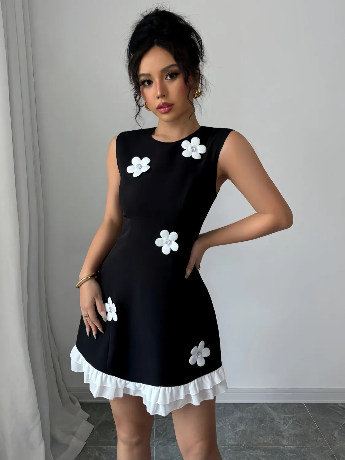 Flower Round Neck Sleeveless Dress - Blushé Belle
