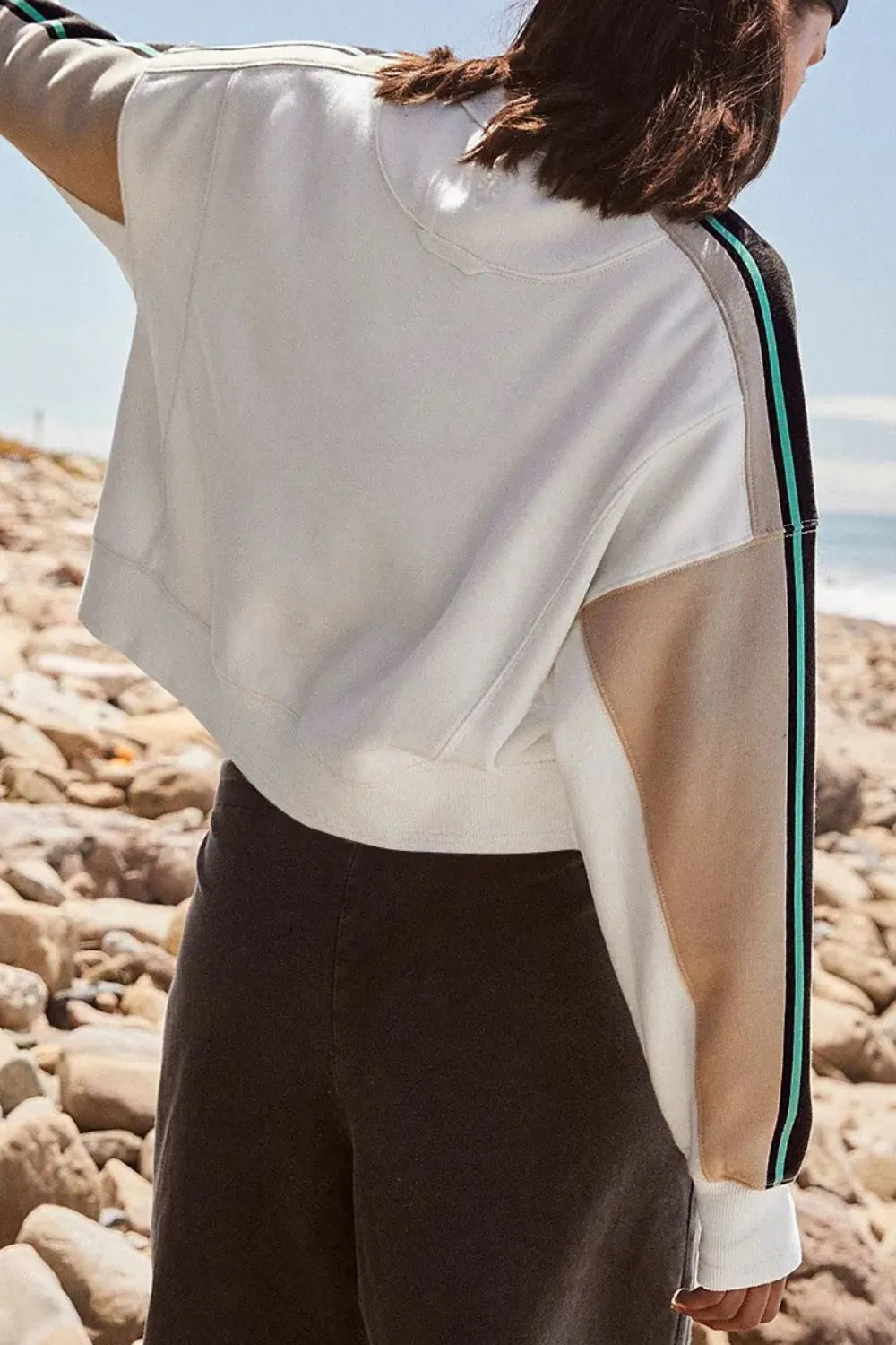 2306ee60-4c47-455f-9a29-e48ac47b9471-Max