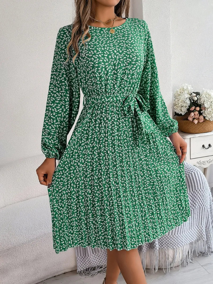 Ditsy Floral Tie Waist Pleated Dress - Blushé Belle