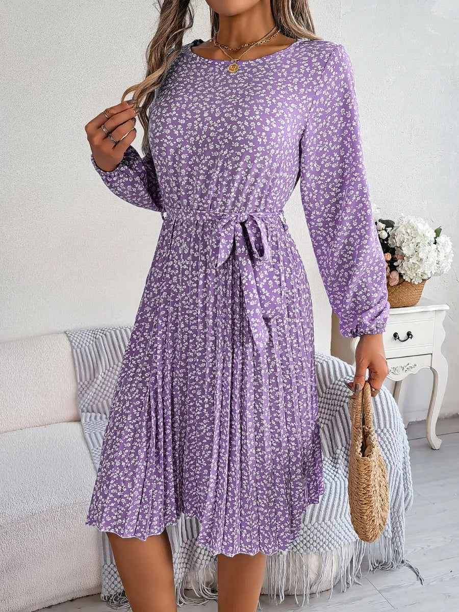 Ditsy Floral Tie Waist Pleated Dress - Blushé Belle