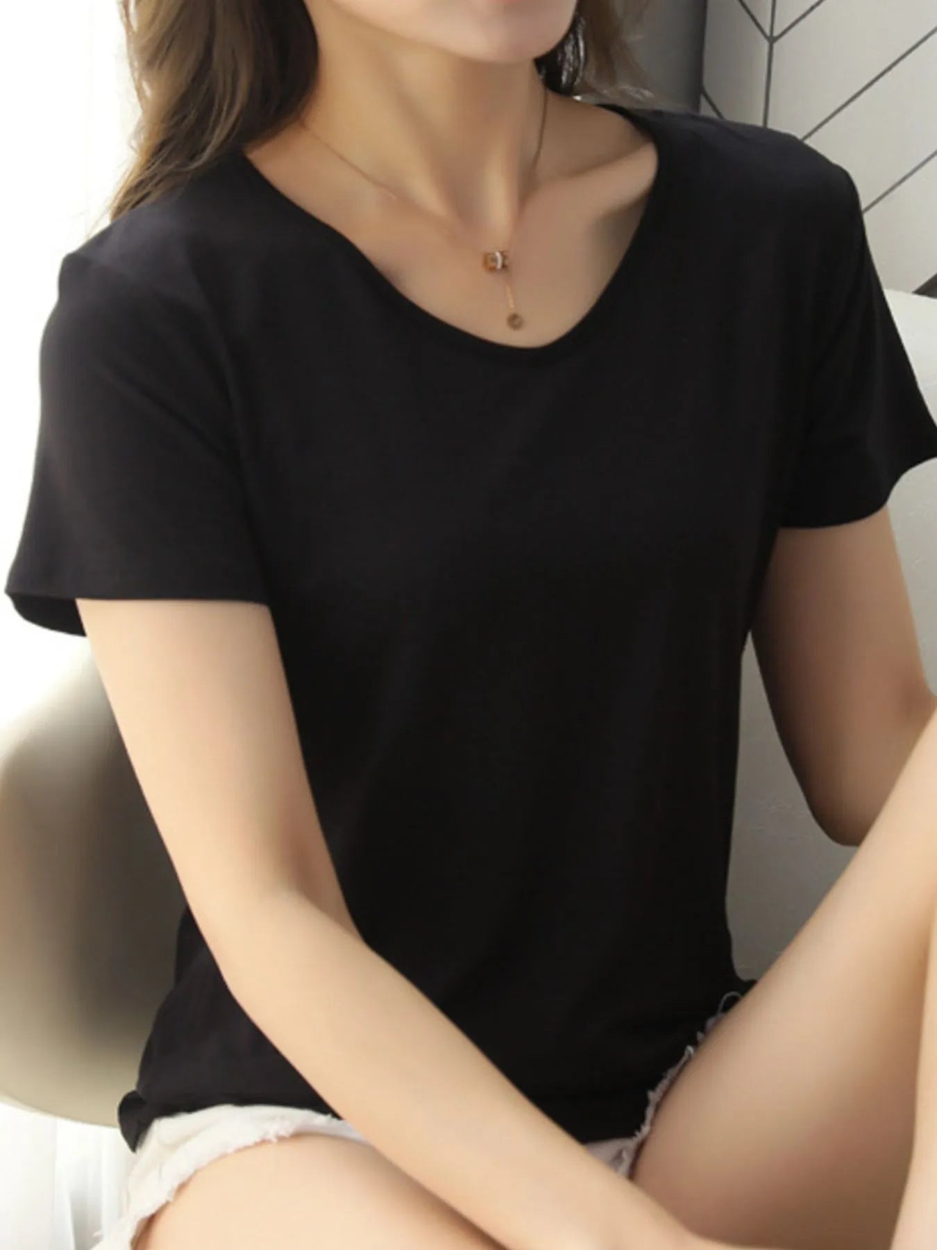 V-Neck Short Sleeve T-Shirt - Blushé Belle