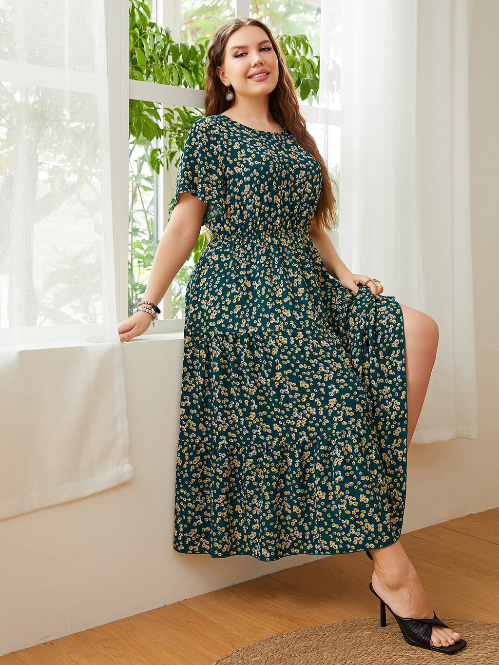 Honey Plus Size Floral Round Neck Short Sleeve Midi Dress - Blushé Belle