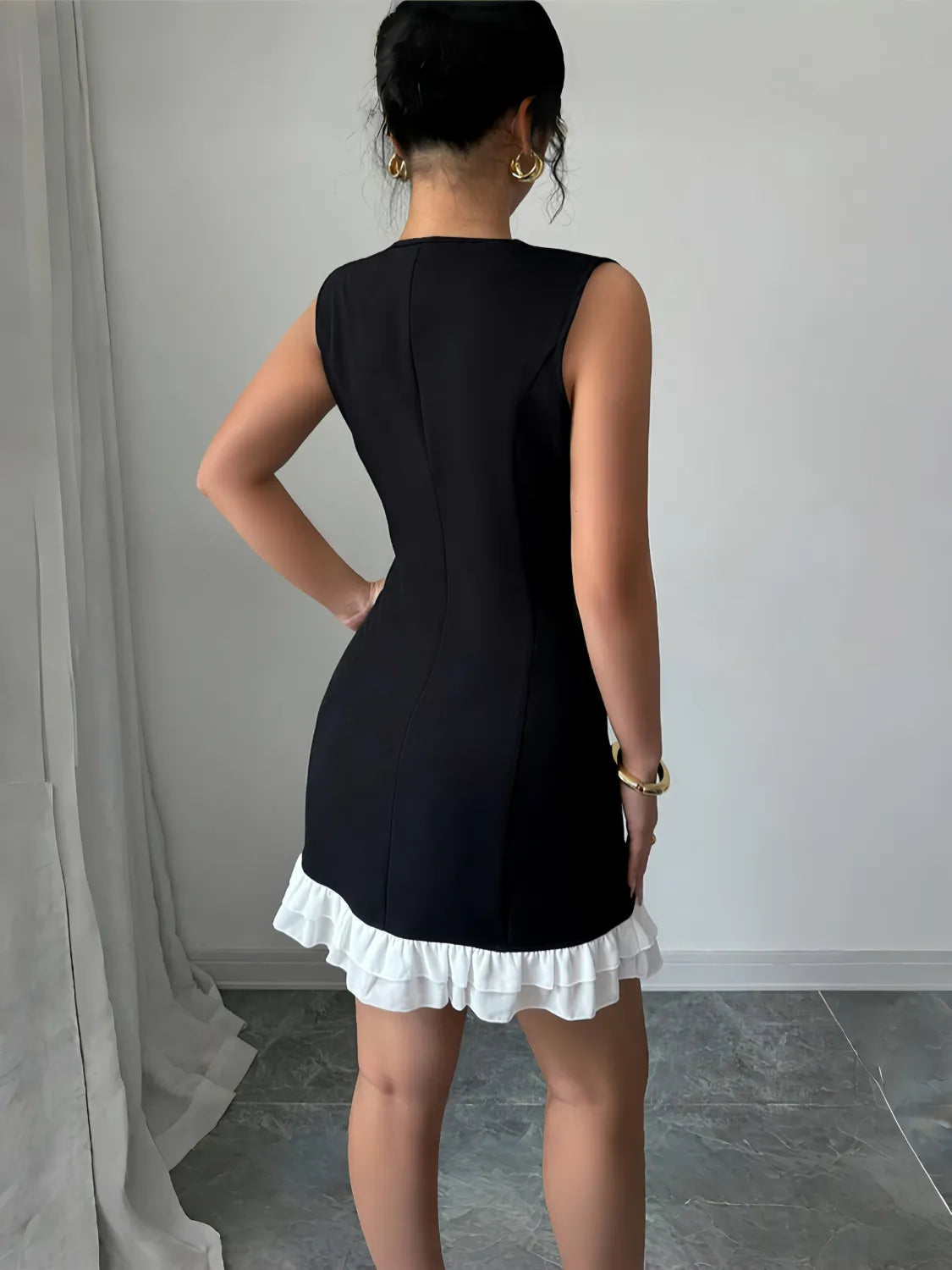 Flower Round Neck Sleeveless Dress - Blushé Belle