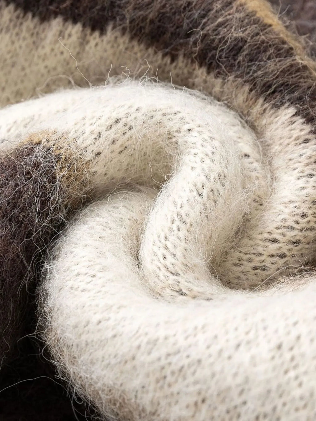 70fd82ff63804f0fbc2d5a0526d202c2-Max-Origin