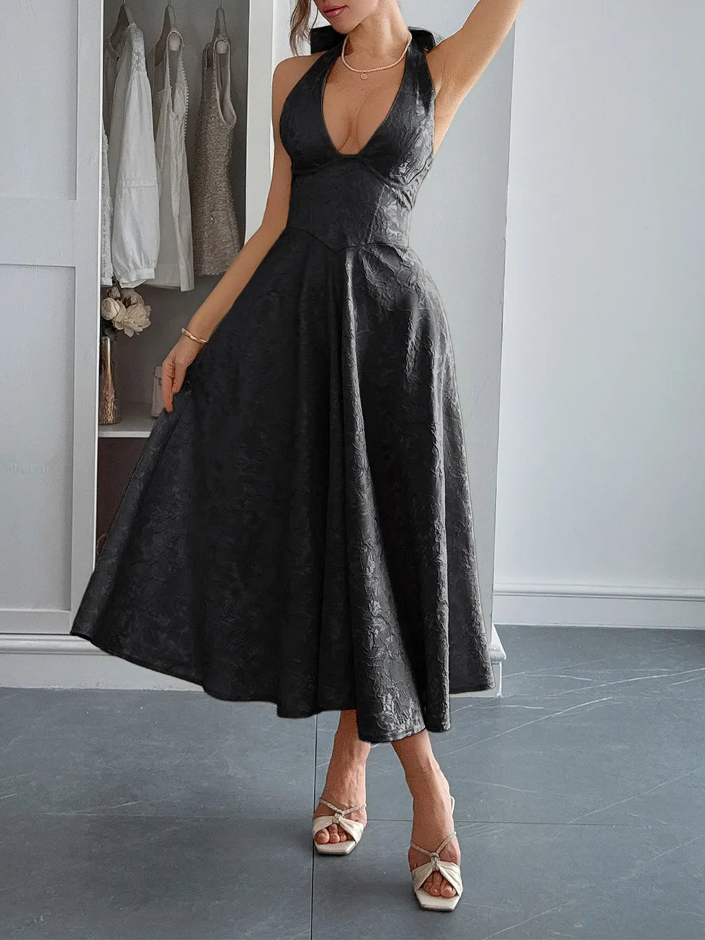 Halter Neck Midi Dress with Pockets - Blushé Belle