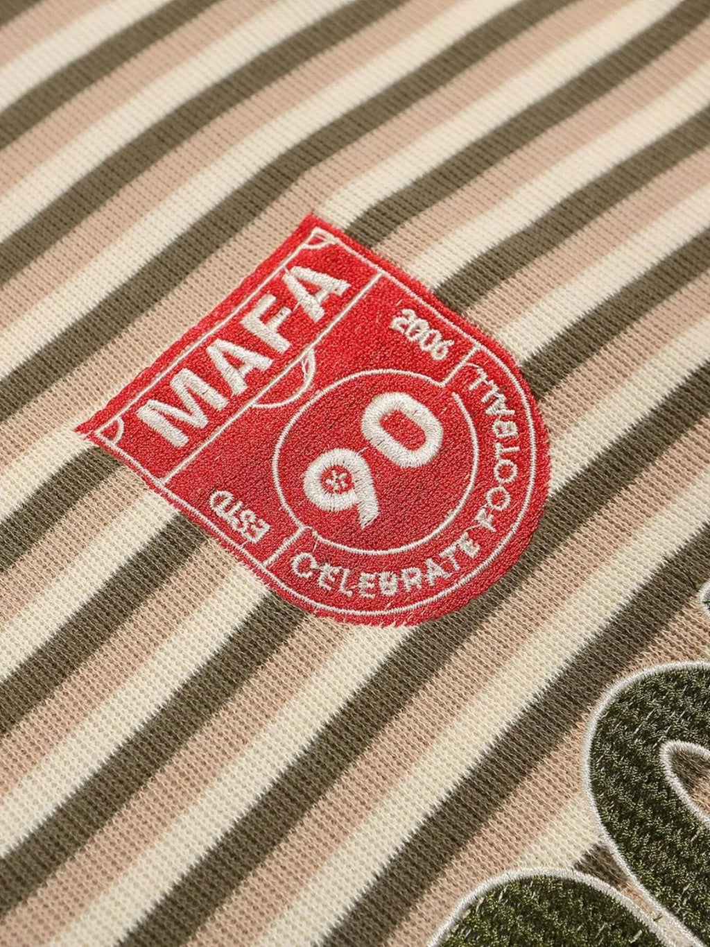 b4fdb423a97142b1b753bcc713ff0725-Max-Origin