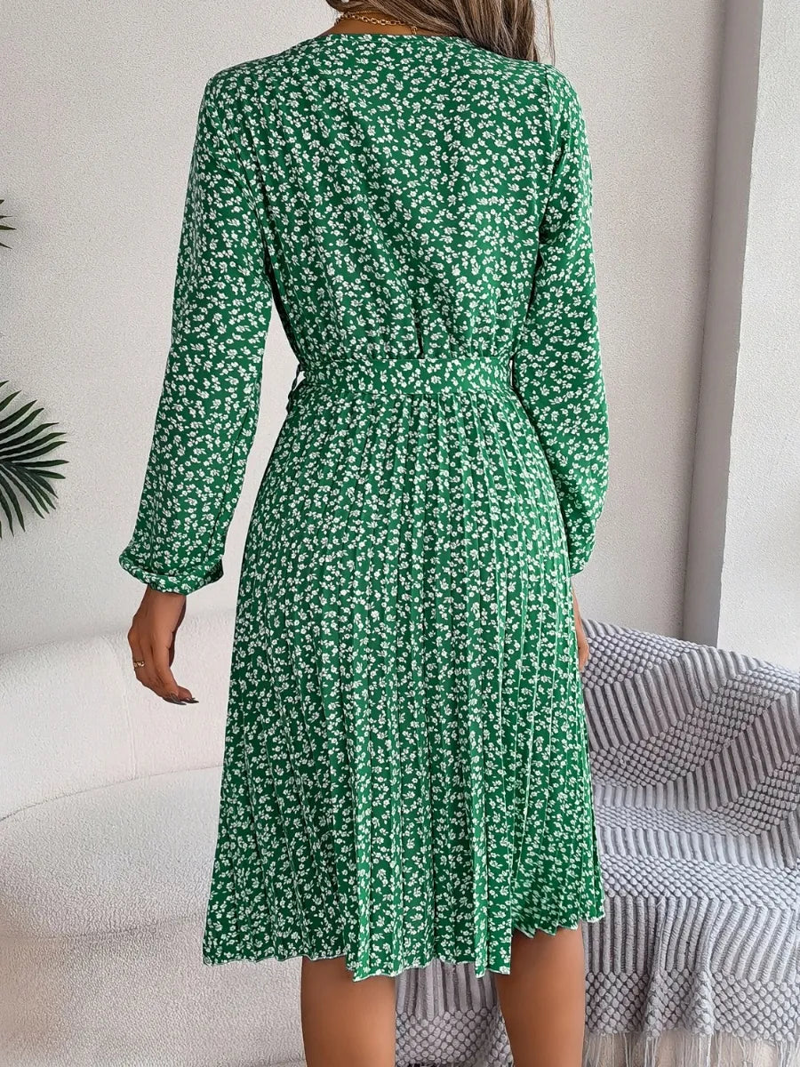Ditsy Floral Tie Waist Pleated Dress - Blushé Belle