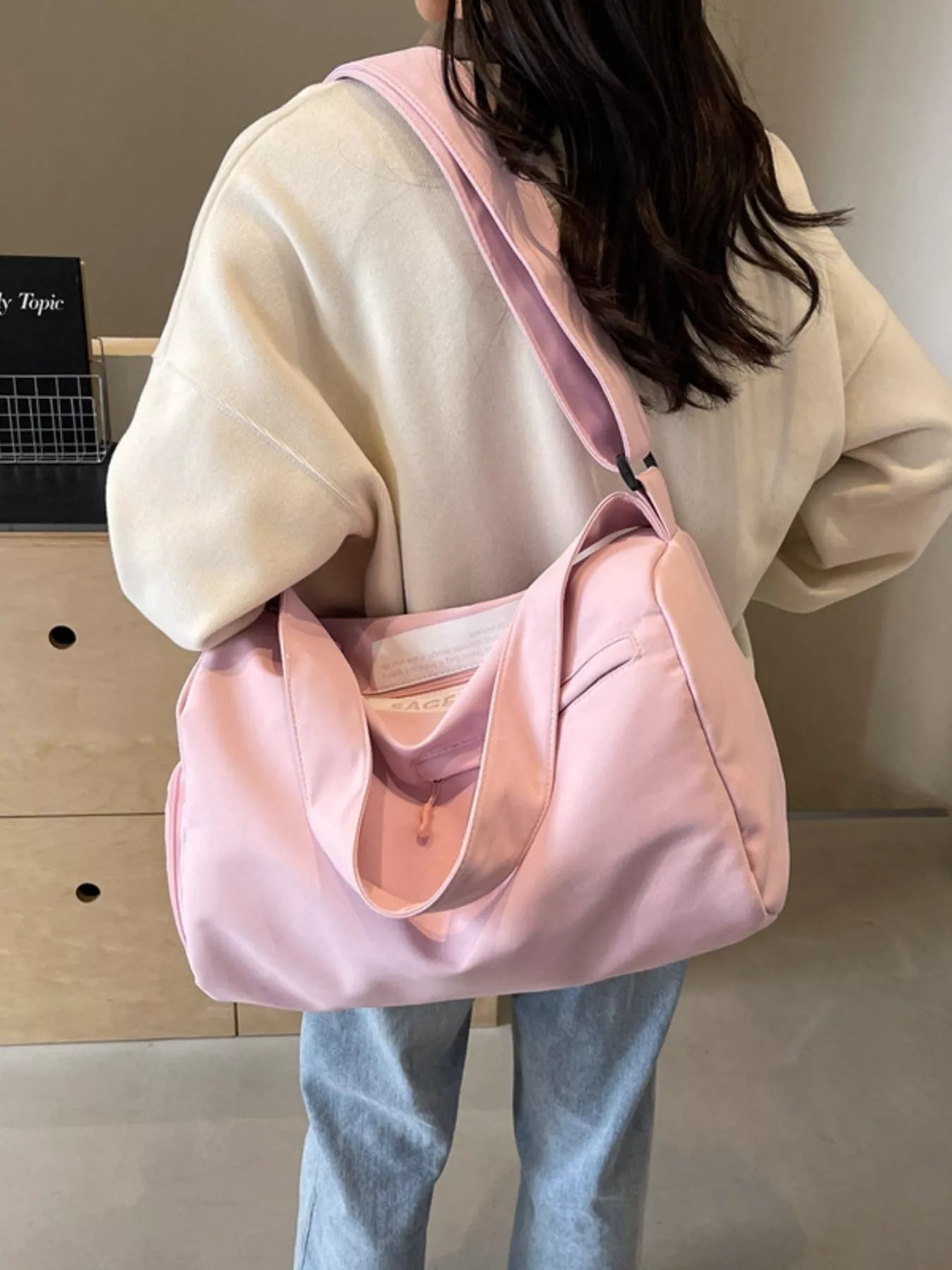 f5557f17a61642a1828a9cbed0407fa7-Max-Origin