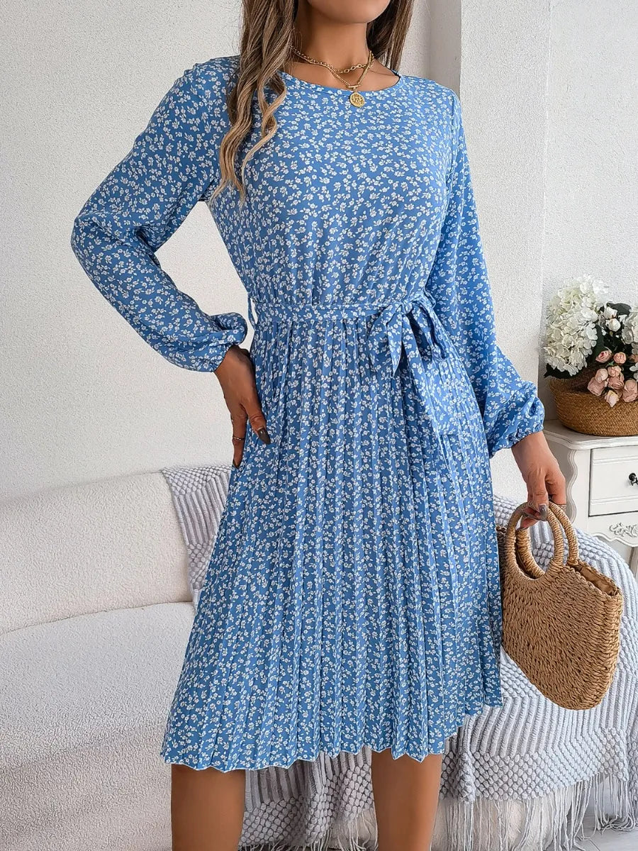 Ditsy Floral Tie Waist Pleated Dress - Blushé Belle